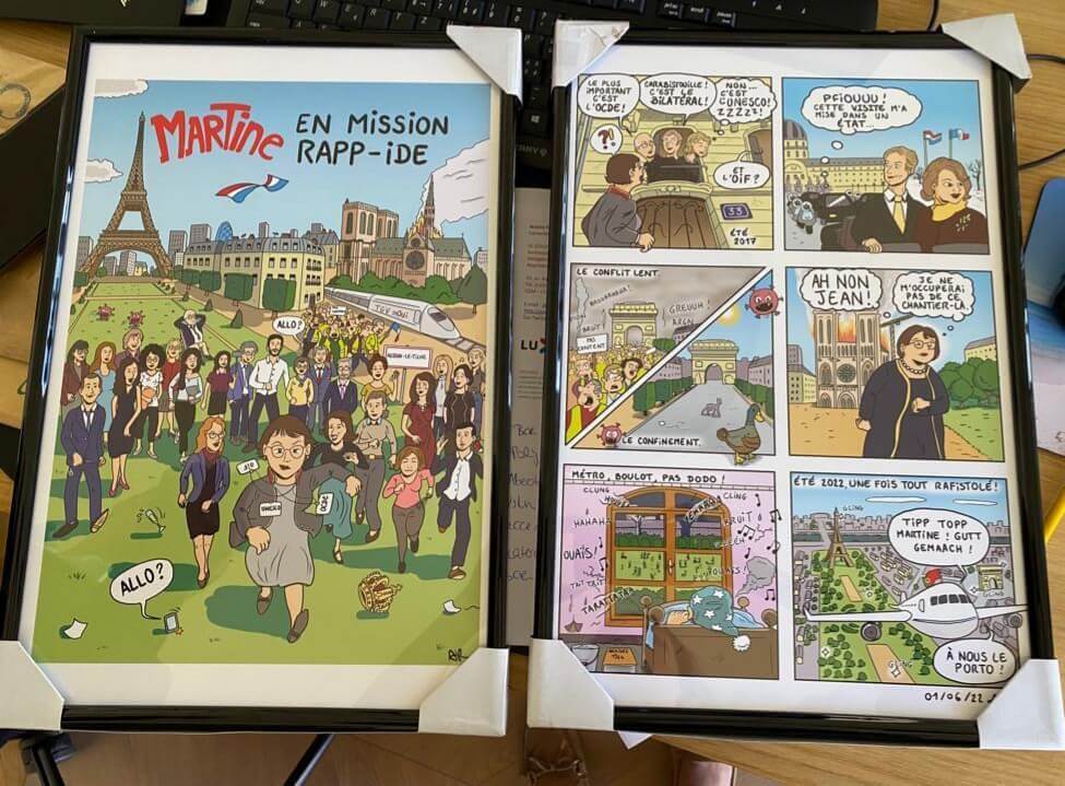 BD hommage carrière encadrée - prête à offrir